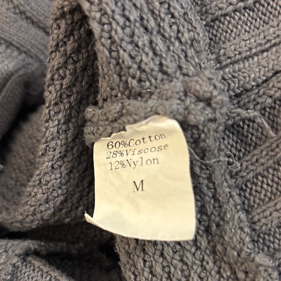 Women's Two-piece Gray Knit Cardigan/Jogger Pants - Picture 10 of 10